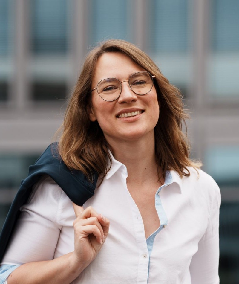 Anika Timmerhues, Steuerberaterin